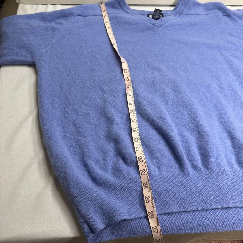 Lands’ End Men’s 2XL Blue V-Neck Sweater 100% Lambswool Pullover
